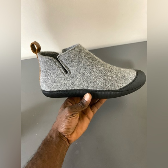 Huckberry Gray and Black Men's Loafers - Picture 10 of 14